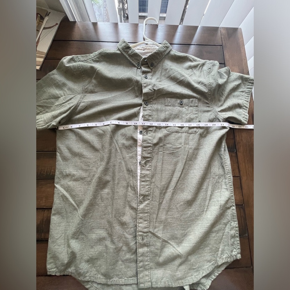 Quiksilver Button Down